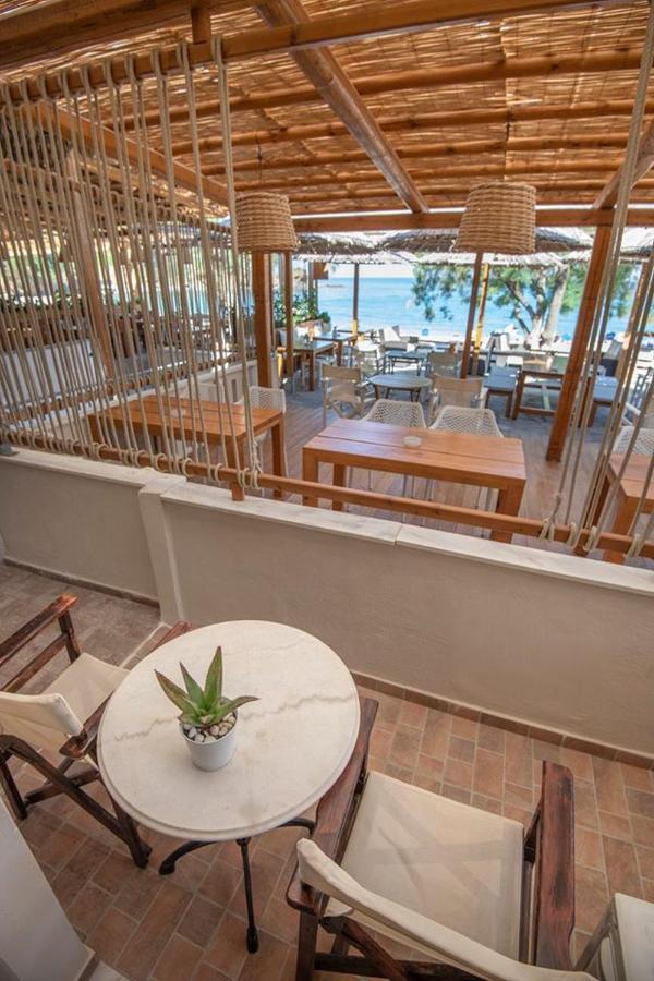 Puerto Seaside Rooms Akhladheri Exterior photo